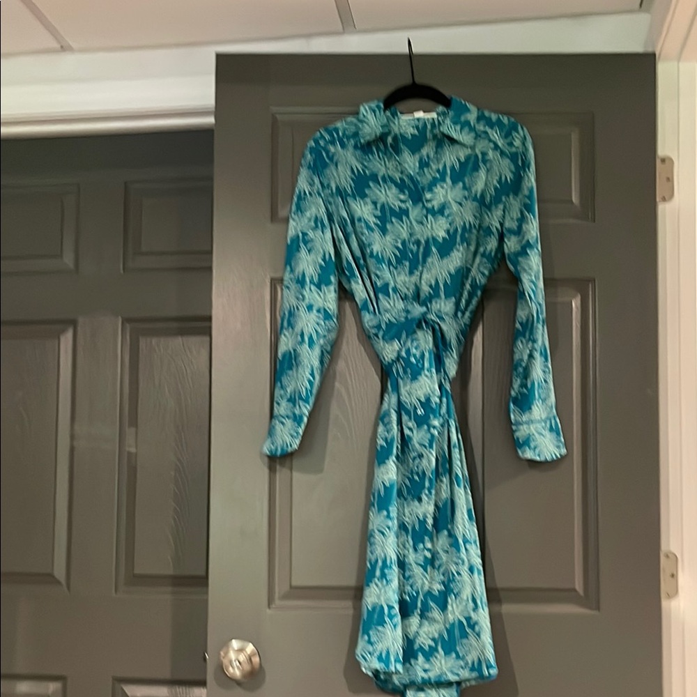 Medium Coolibar Kitts SPF 50 Shirt dress NWT